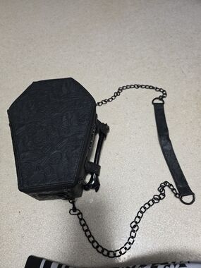Kreepsville 666- Black Coffin-Shaped Crossbody Bag with Chain Strap